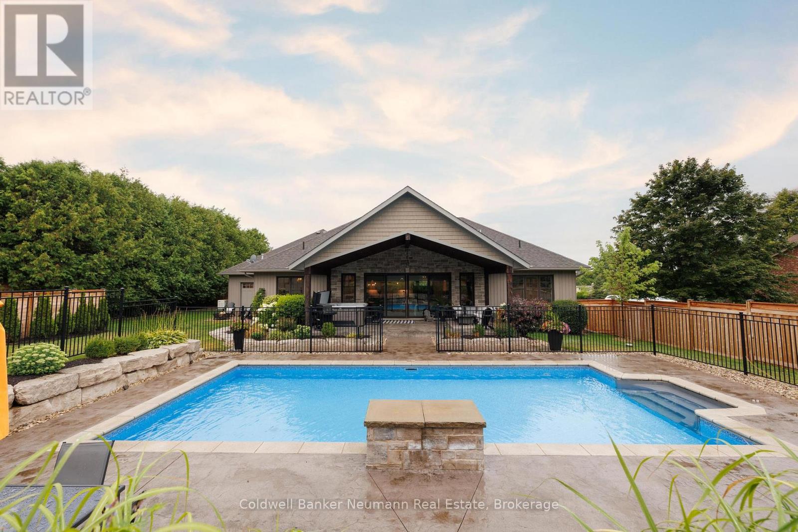 45 Amalia Crescent, Centre Wellington, Ontario  N0B 1J0 - Photo 41 - X12969874