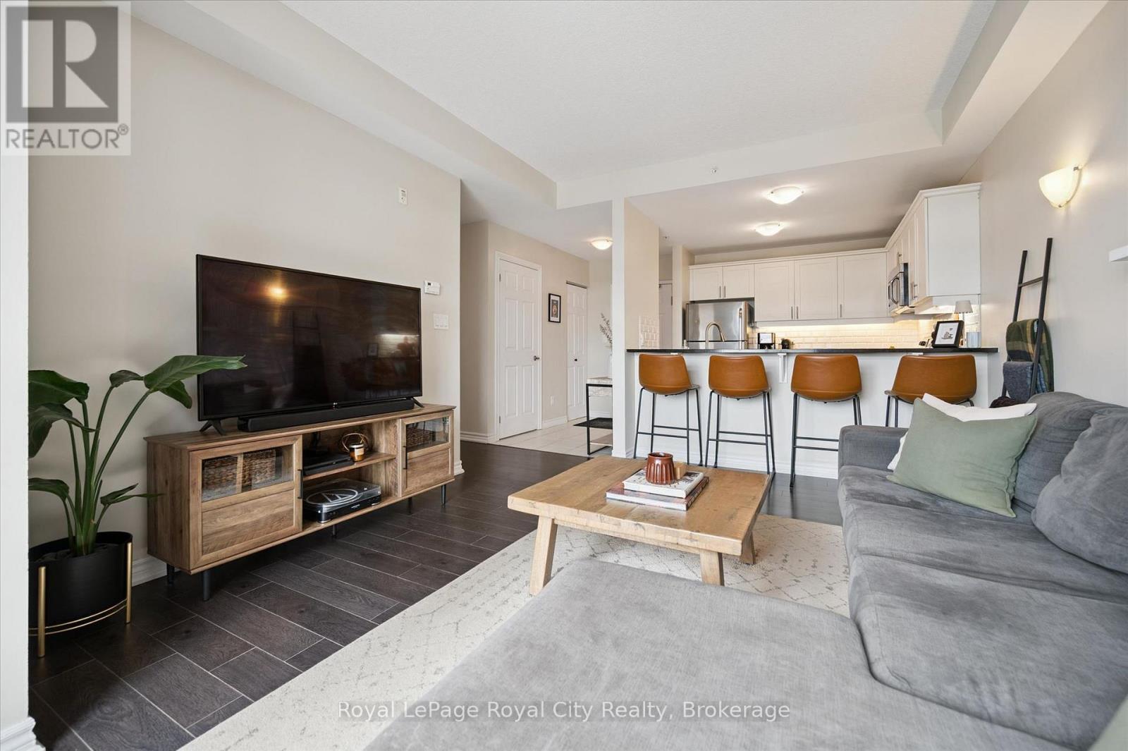 403 - 2 Colonial Drive, Guelph, Ontario  N1L 0K8 - Photo 11 - X12969948