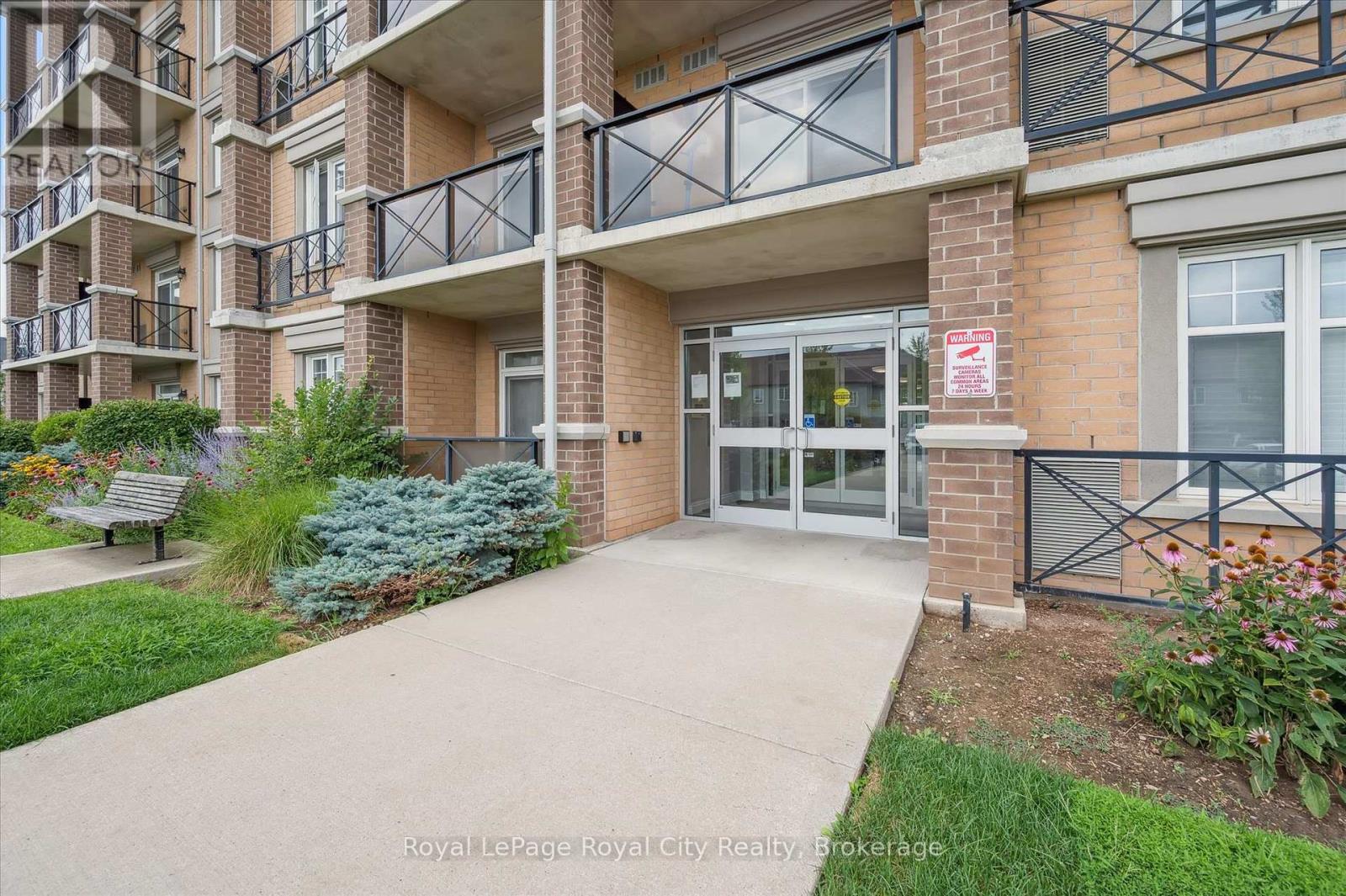 403 - 2 Colonial Drive, Guelph, Ontario  N1L 0K8 - Photo 2 - X12969948