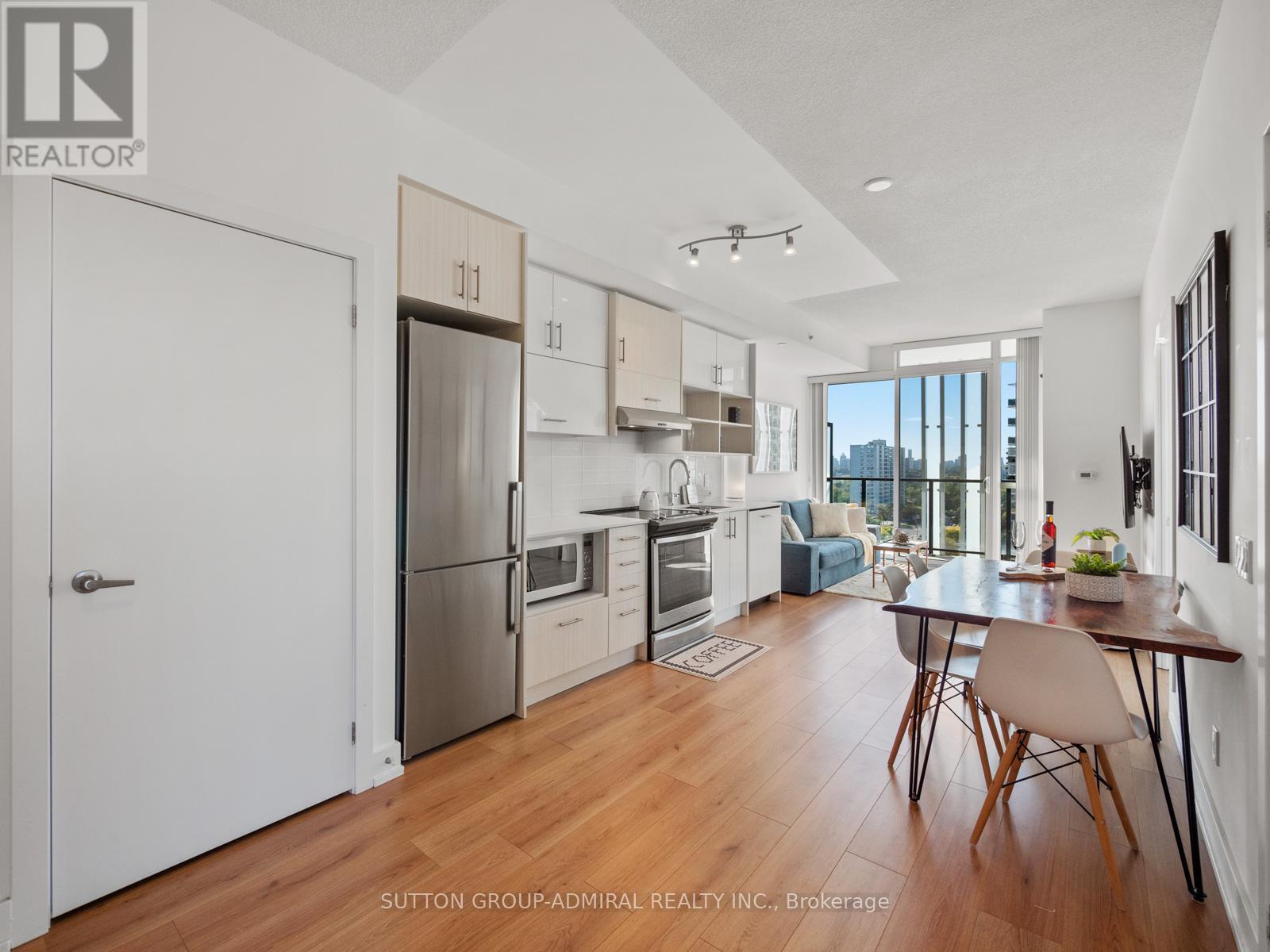 1005 - 128 Fairview Mall Drive, Toronto, Ontario  M2J 0E8 - Photo 6 - C12969502