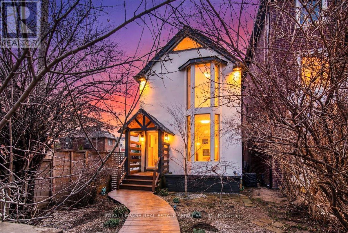 239 HEATH STREET E, Toronto, Ontario