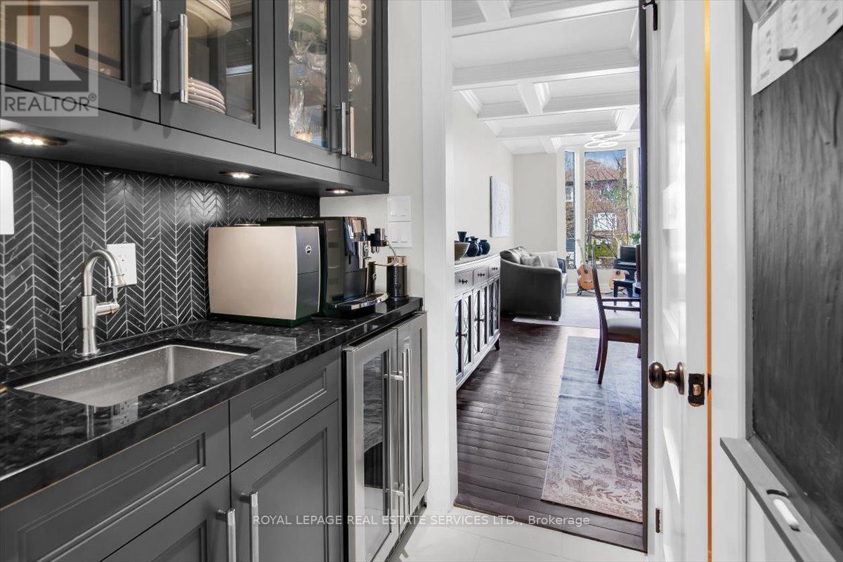 239 Heath Street E, Toronto, Ontario  M4T 1T1 - Photo 14 - C12969520