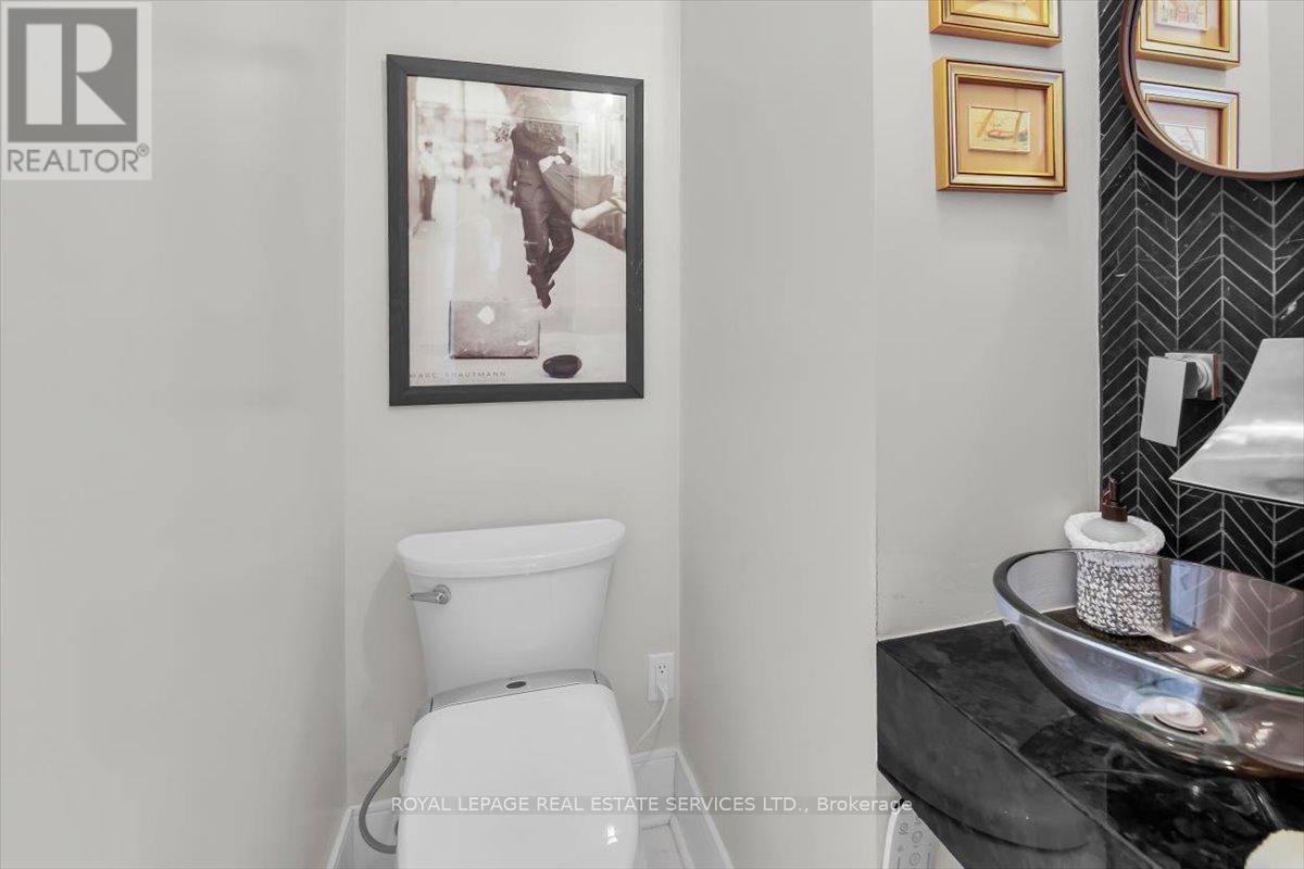 239 Heath Street E, Toronto, Ontario  M4T 1T1 - Photo 19 - C12969520