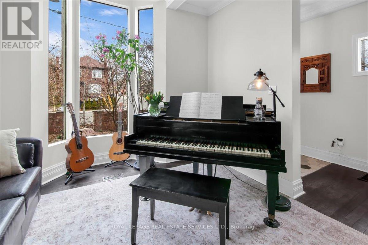 239 Heath Street E, Toronto, Ontario  M4T 1T1 - Photo 4 - C12969520