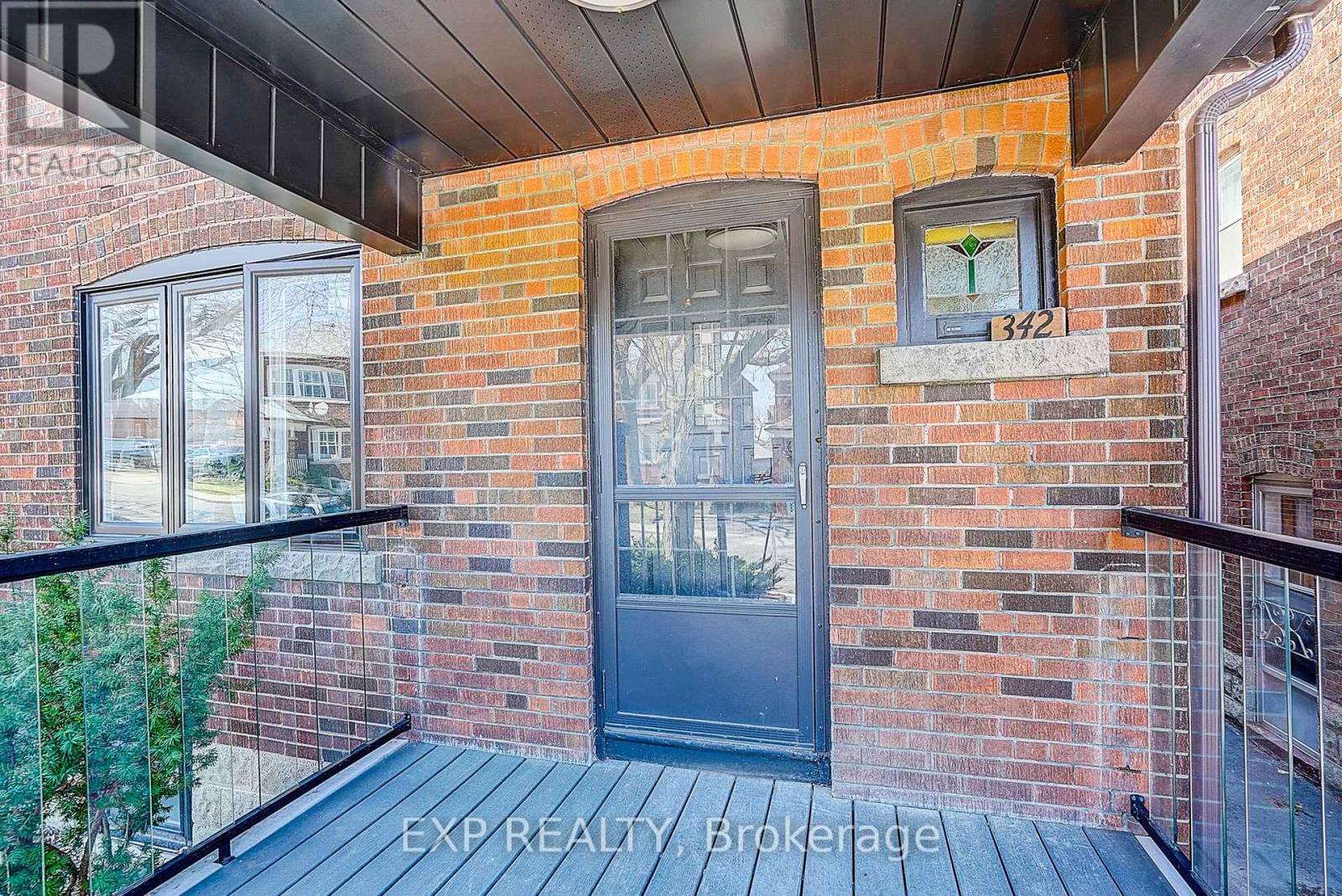 342 Glenholme Avenue, Toronto, Ontario  M6E 3E5 - Photo 3 - C12969540