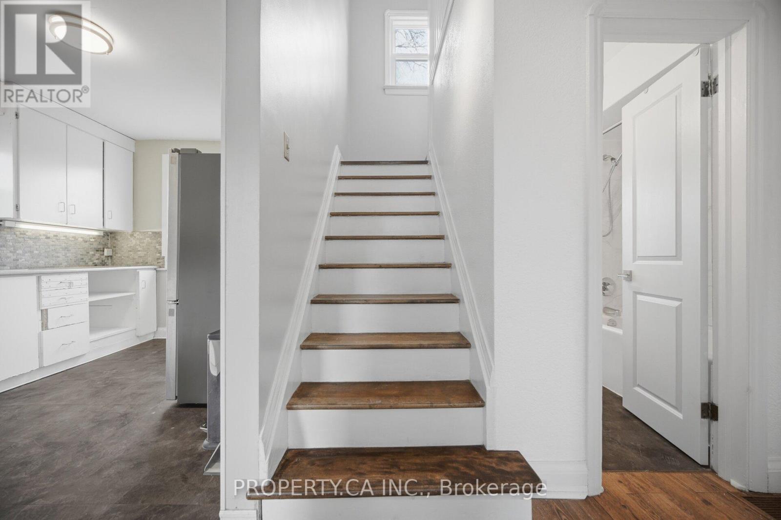 109 Pleasant Avenue, Toronto, Ontario  M2M 1M2 - Photo 16 - C12969578