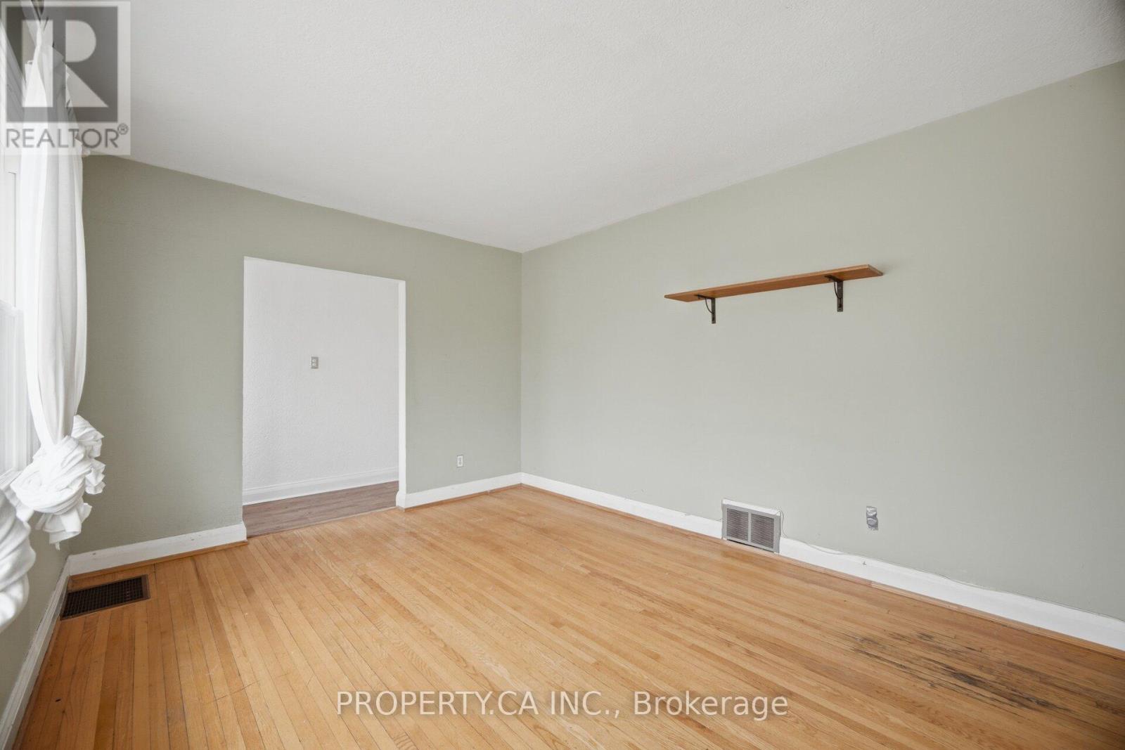 109 Pleasant Avenue, Toronto, Ontario  M2M 1M2 - Photo 6 - C12969578