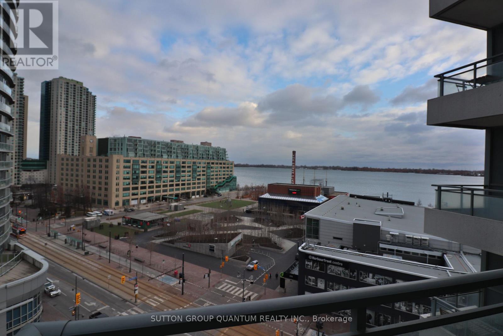 1105 - 228 Queens Quay W, Toronto, Ontario  M5J 2X1 - Photo 25 - C12969582