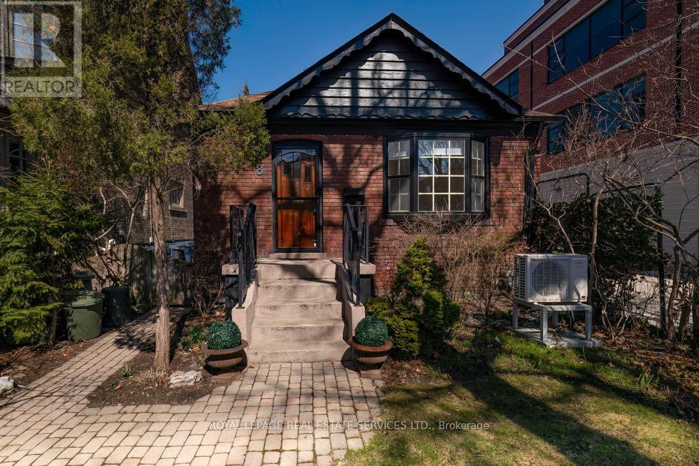 8 MACPHERSON AVENUE, Toronto, Ontario