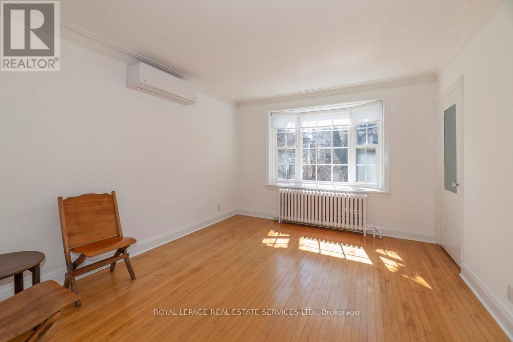 8 Macpherson Avenue, Toronto, Ontario  M4W 2L8 - Photo 2 - C12969642