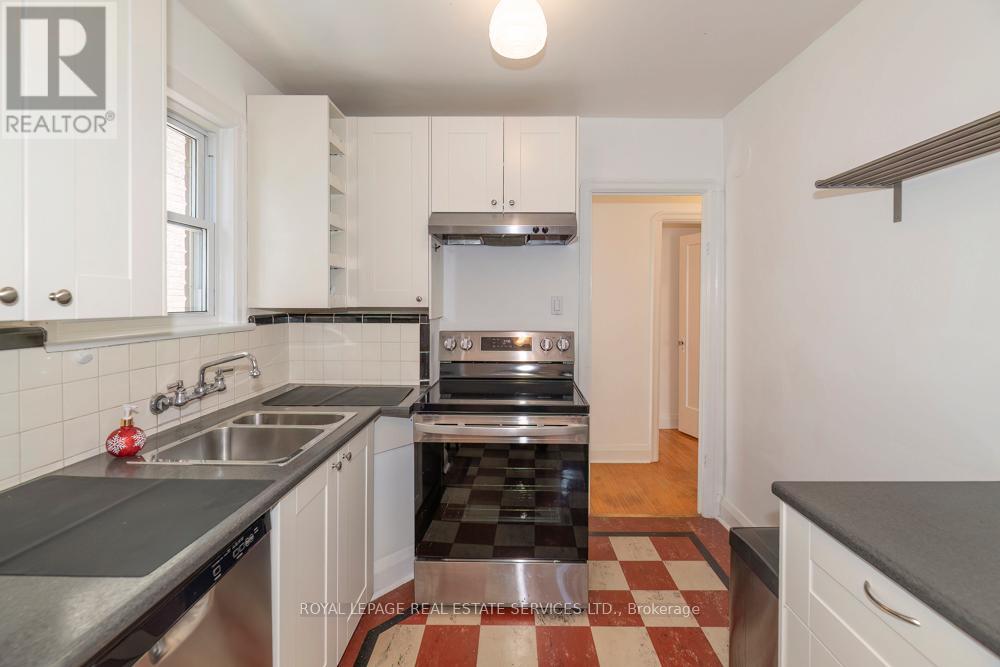 8 Macpherson Avenue, Toronto, Ontario  M4W 2L8 - Photo 7 - C12969642