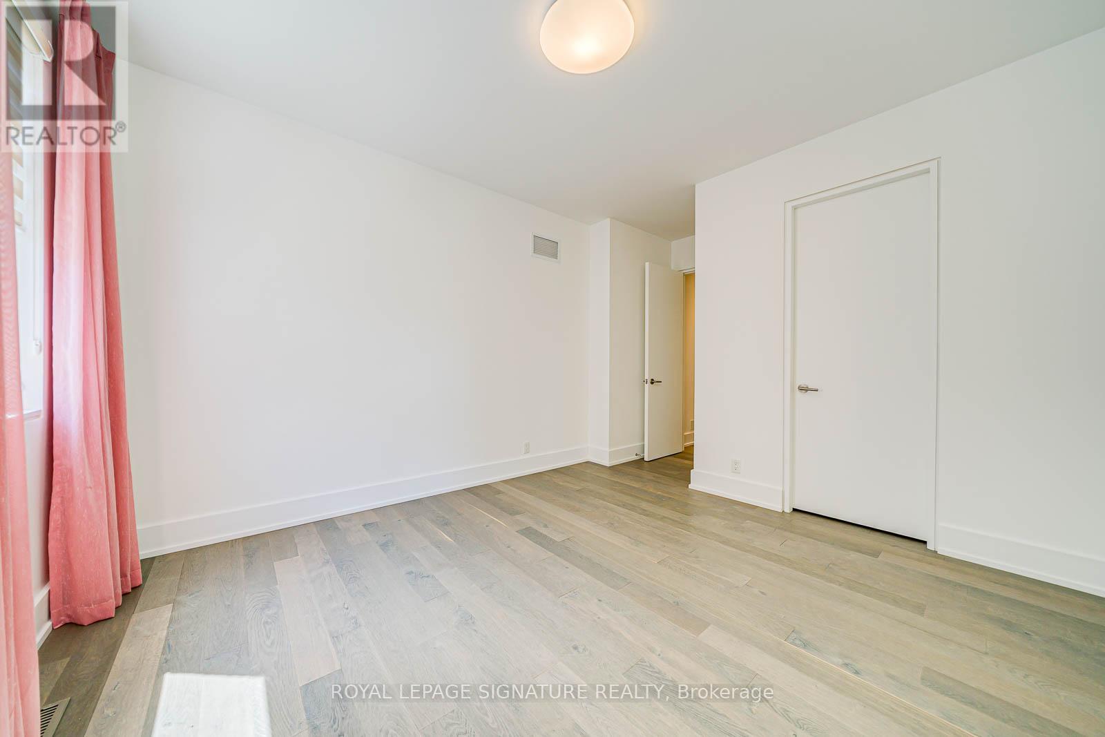 50 Page Avenue, Toronto, Ontario  M2K 2B4 - Photo 18 - C12969706