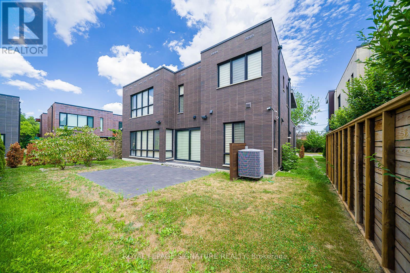 50 Page Avenue, Toronto, Ontario  M2K 2B4 - Photo 27 - C12969706