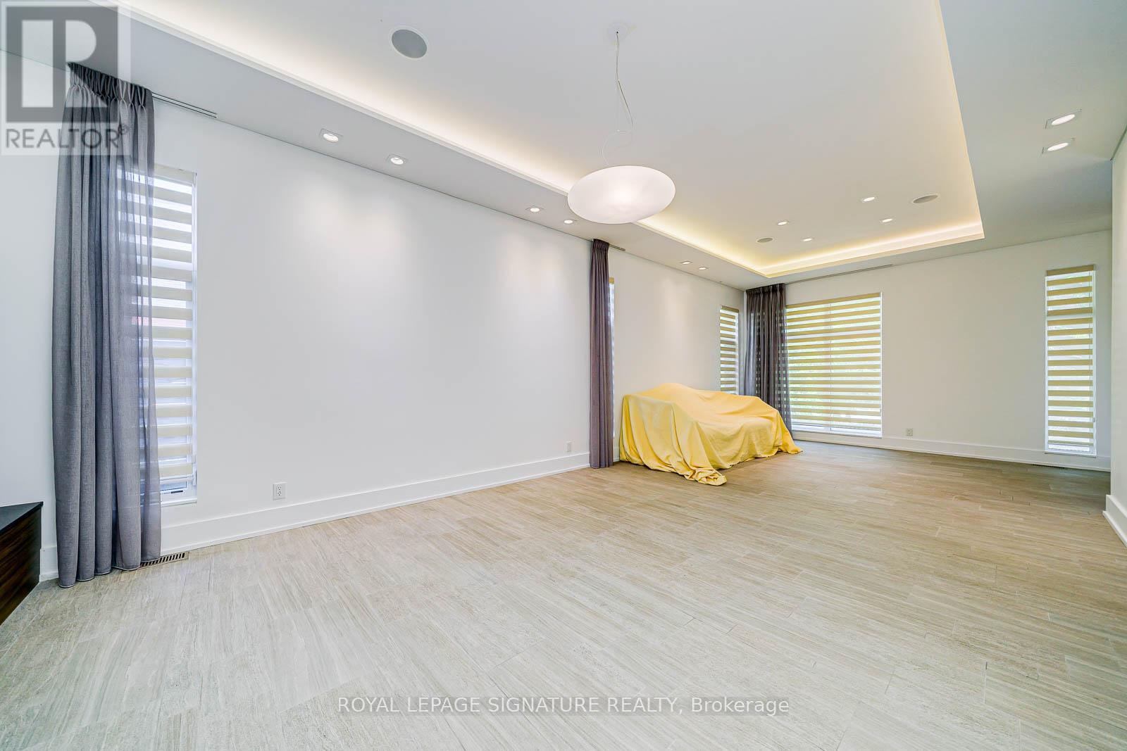 50 Page Avenue, Toronto, Ontario  M2K 2B4 - Photo 5 - C12969706