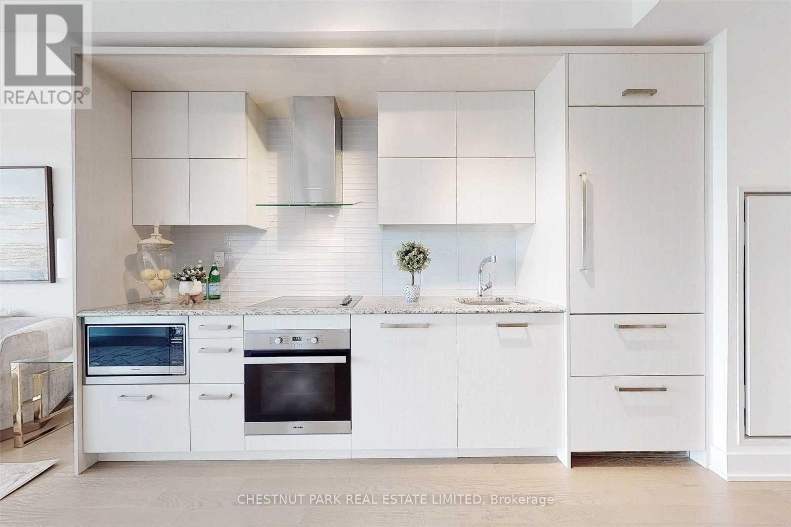 705 - 3018 Yonge Street, Toronto, Ontario  M4N 2K4 - Photo 11 - C12969718