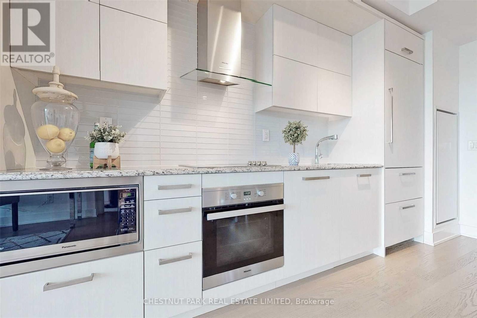 705 - 3018 Yonge Street, Toronto, Ontario  M4N 2K4 - Photo 12 - C12969718