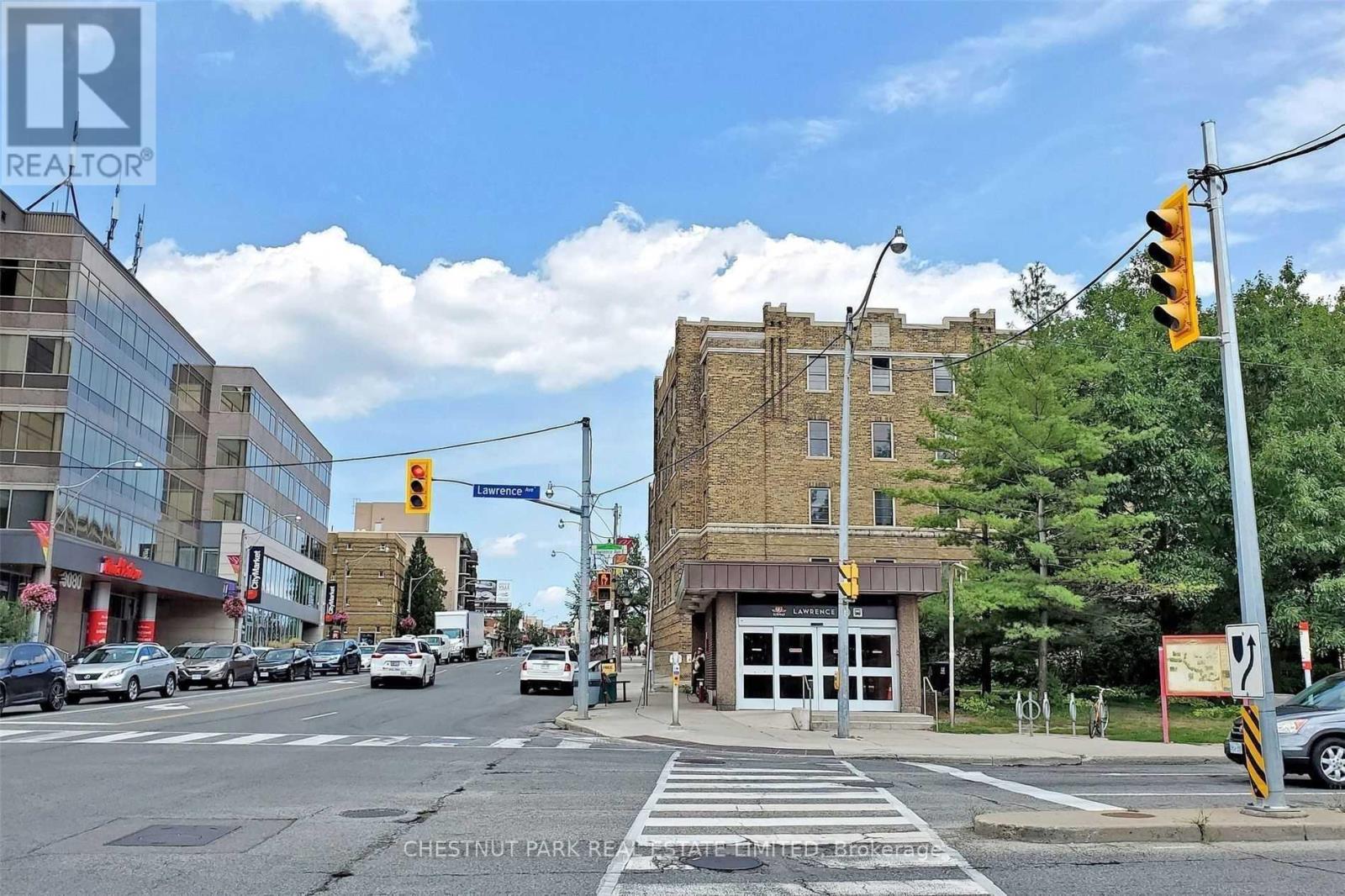 705 - 3018 Yonge Street, Toronto, Ontario  M4N 2K4 - Photo 31 - C12969718