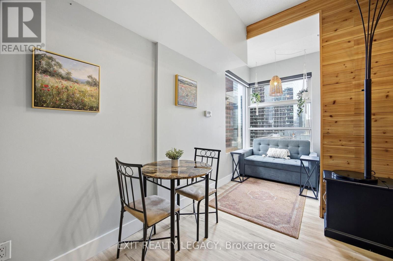 2402 - 1 King Street W, Toronto, Ontario  M5H 1A1 - Photo 15 - C12969728