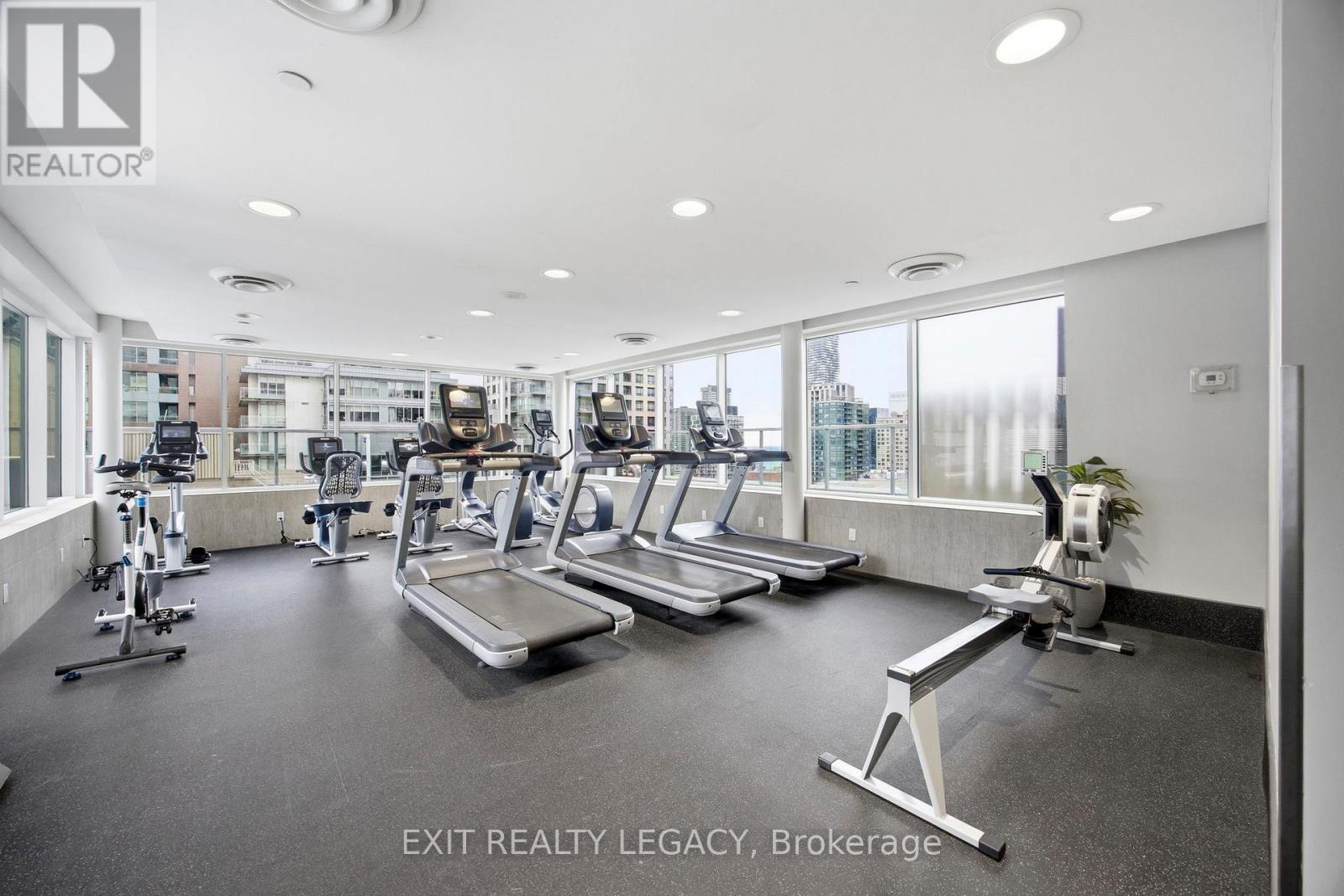 2402 - 1 King Street W, Toronto, Ontario  M5H 1A1 - Photo 20 - C12969728