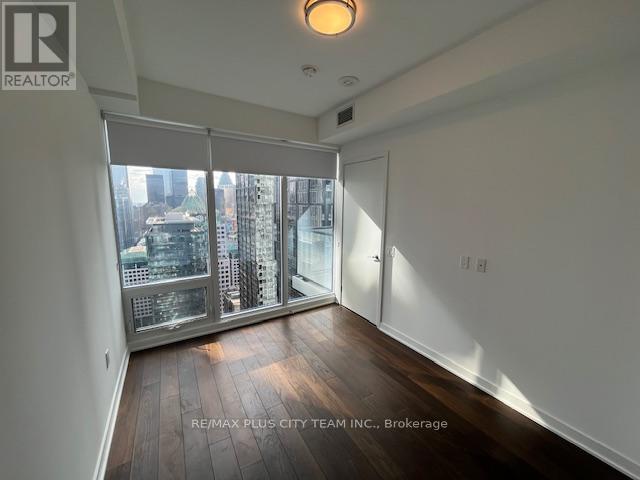 4501 - 115 Blue Jays Way, Toronto, Ontario  M5V 0N4 - Photo 7 - C12969738