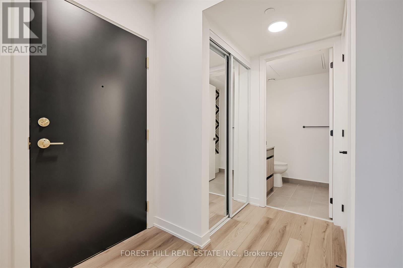 312 - 5 Lakeview Avenue, Toronto, Ontario  M6J 0H3 - Photo 2 - C12969758