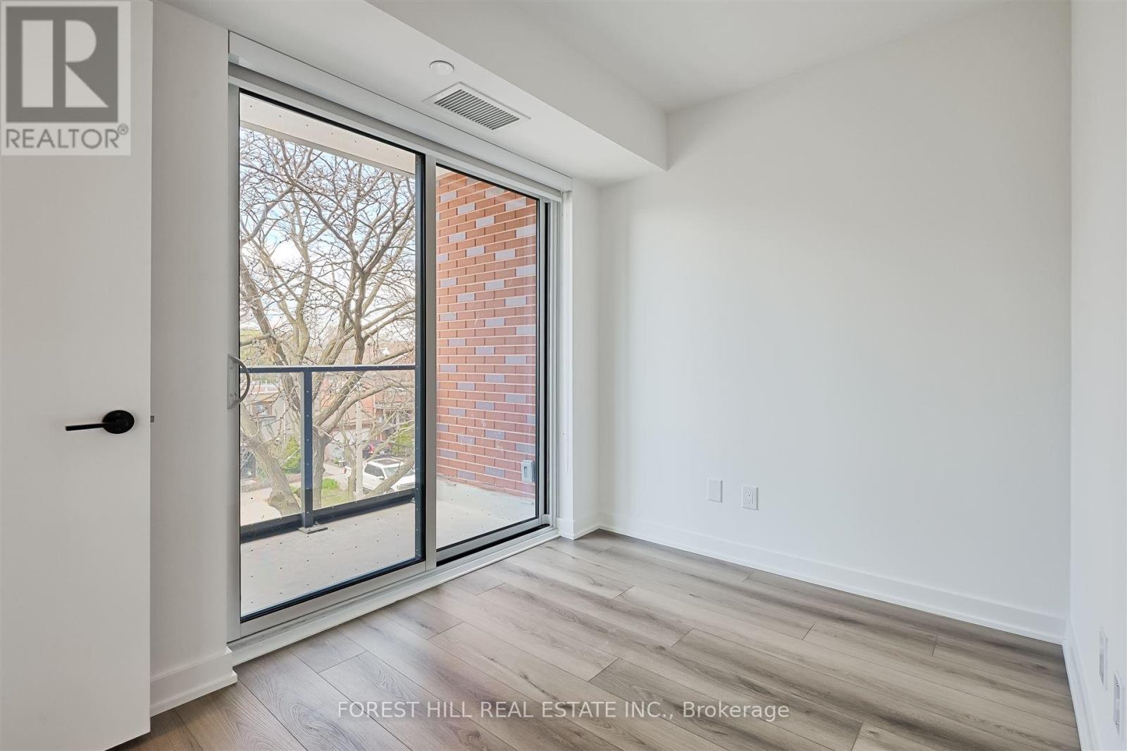 312 - 5 Lakeview Avenue, Toronto, Ontario  M6J 0H3 - Photo 6 - C12969758