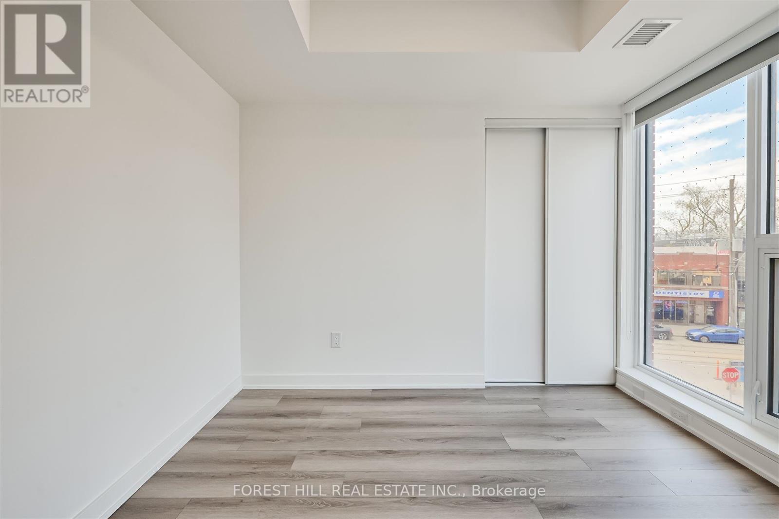 312 - 5 Lakeview Avenue, Toronto, Ontario  M6J 0H3 - Photo 9 - C12969758