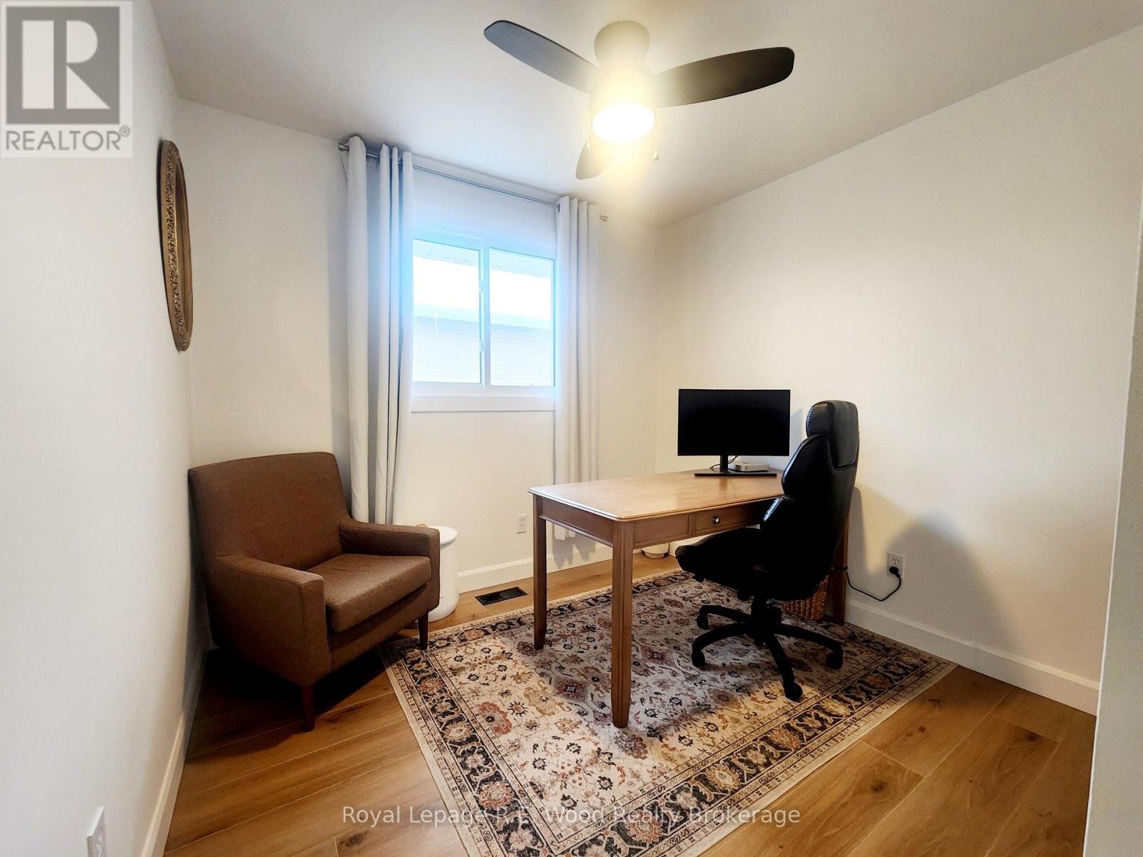 6 Centennial Avenue, Tillsonburg, Ontario  N4G 4R6 - Photo 8 - X12969496