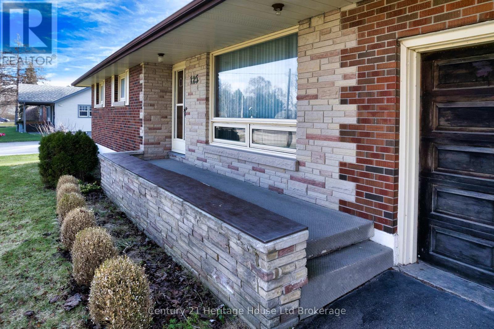 584452 Beachville Road, South-West Oxford, Ontario  N0J 1A0 - Photo 5 - X12969916