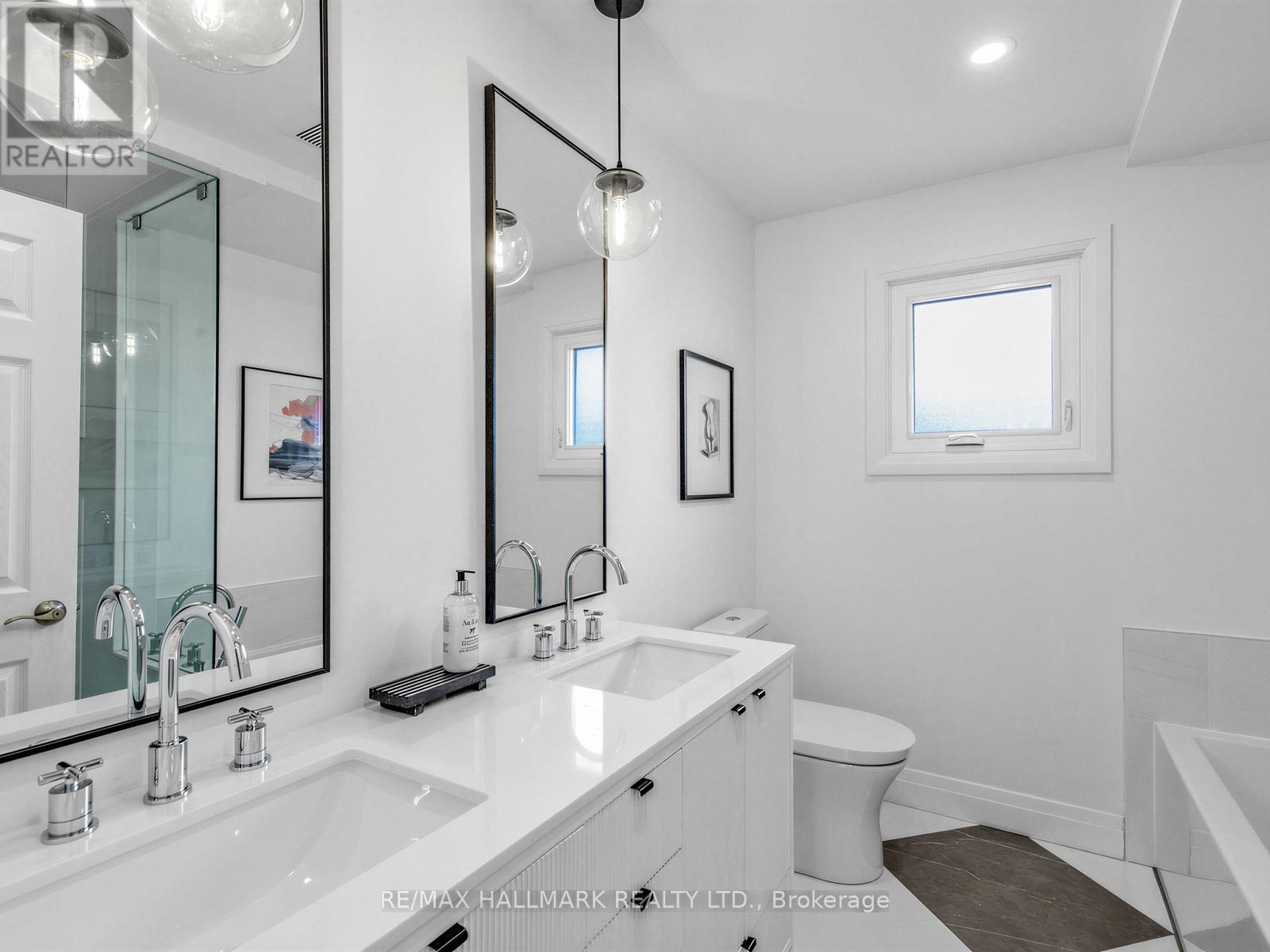 1045 Pharmacy Avenue, Toronto, Ontario  M1R 2G8 - Photo 25 - E12969524