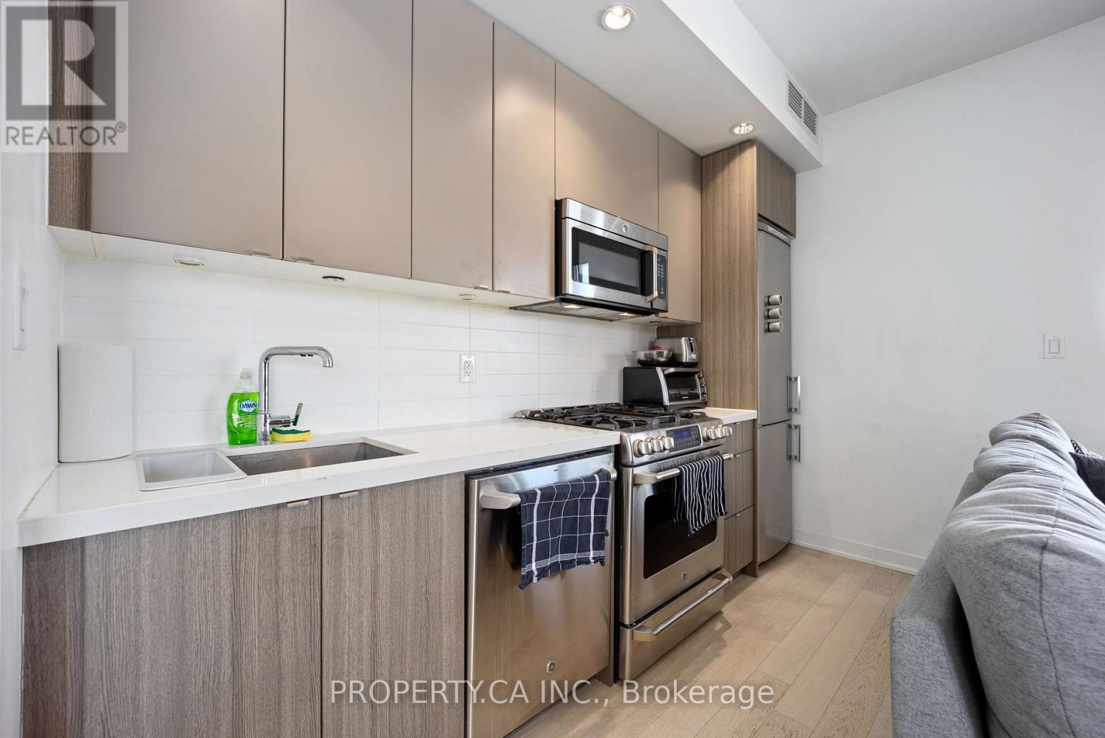 612 - 88 Colgate Avenue, Toronto, Ontario  M4M 0A6 - Photo 9 - E12969536