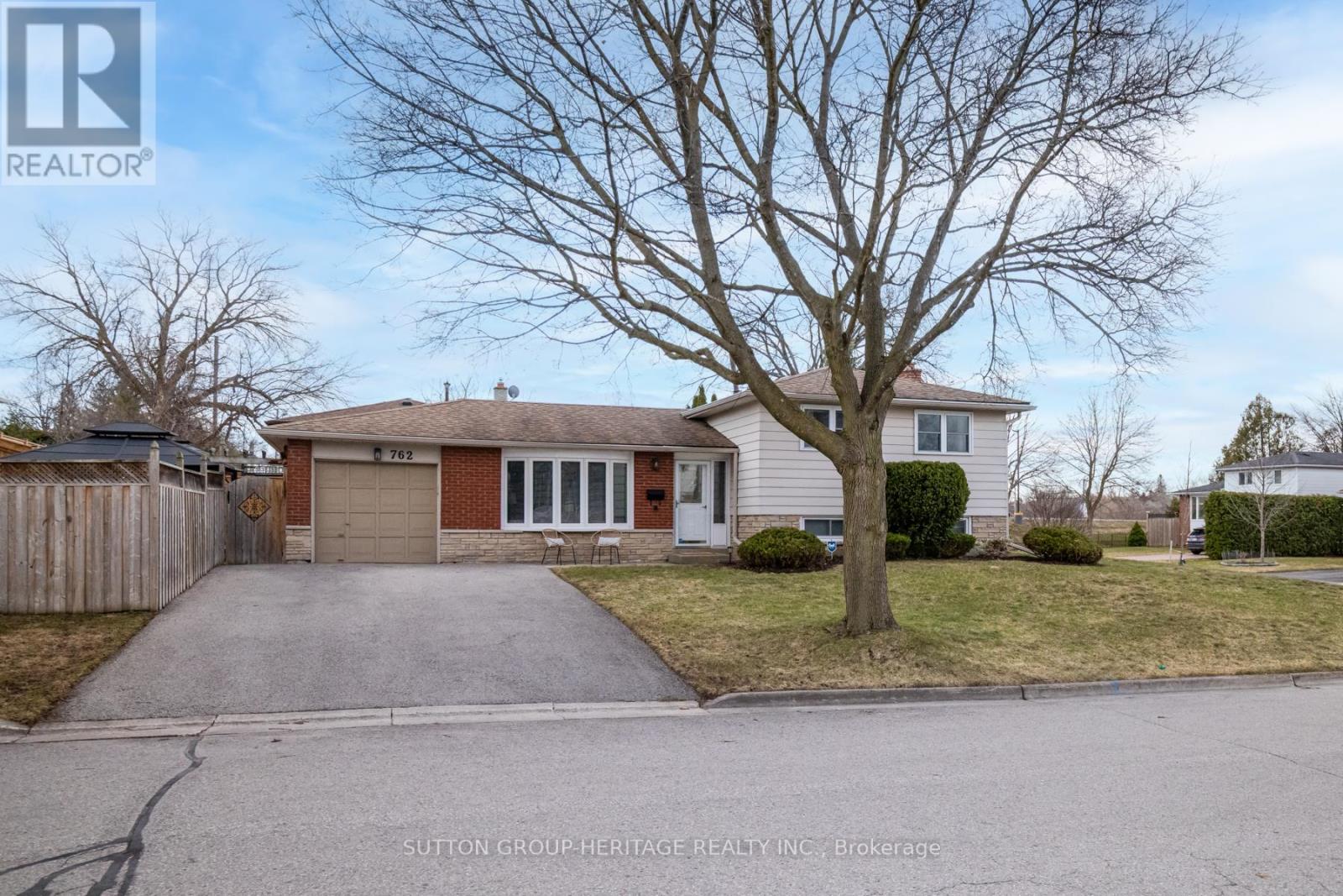 762 Clifton Drive, Oshawa, Ontario  L1G 2Z1 - Photo 2 - E12969636