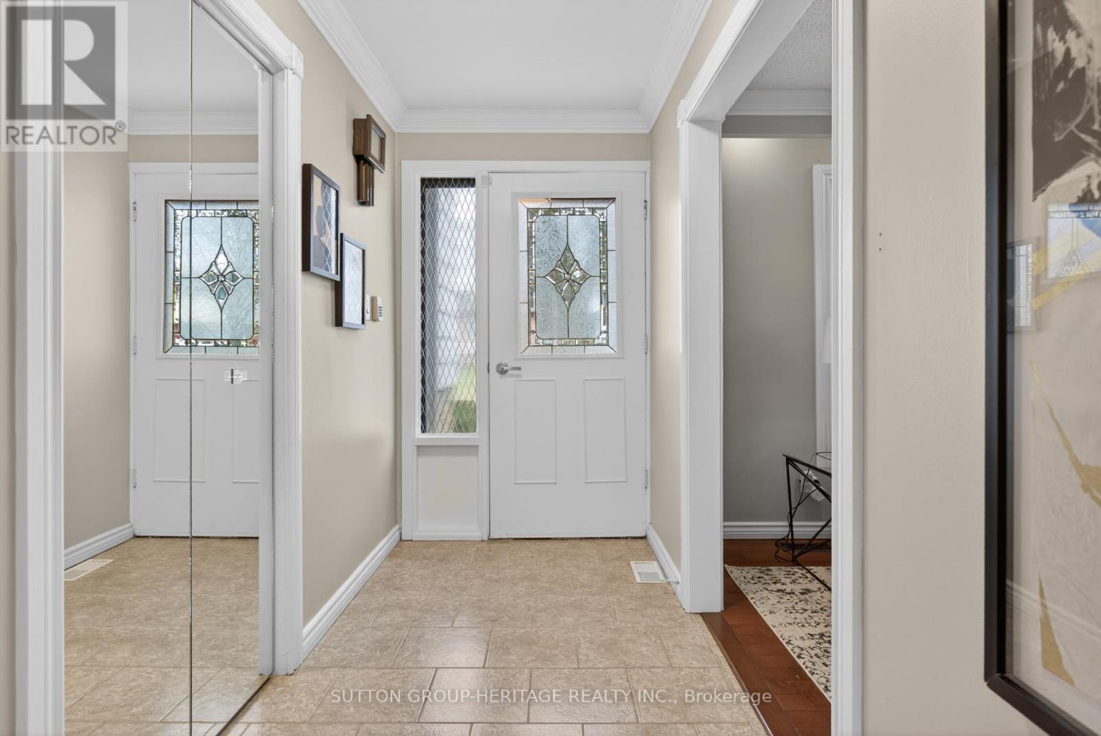 762 Clifton Drive, Oshawa, Ontario  L1G 2Z1 - Photo 4 - E12969636