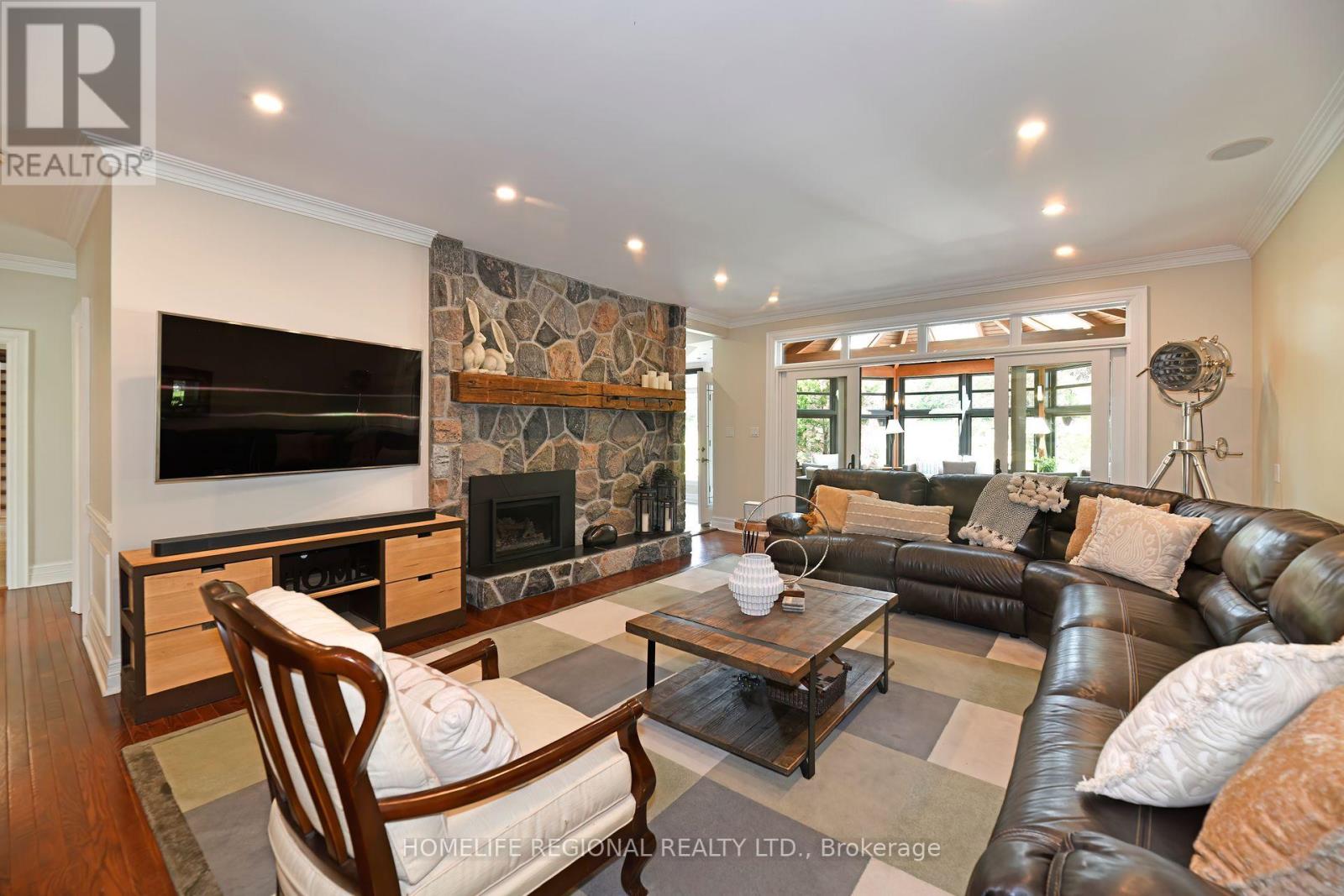 14 Buggey Lane, Ajax, Ontario  L1Z 1X4 - Photo 12 - E12969768