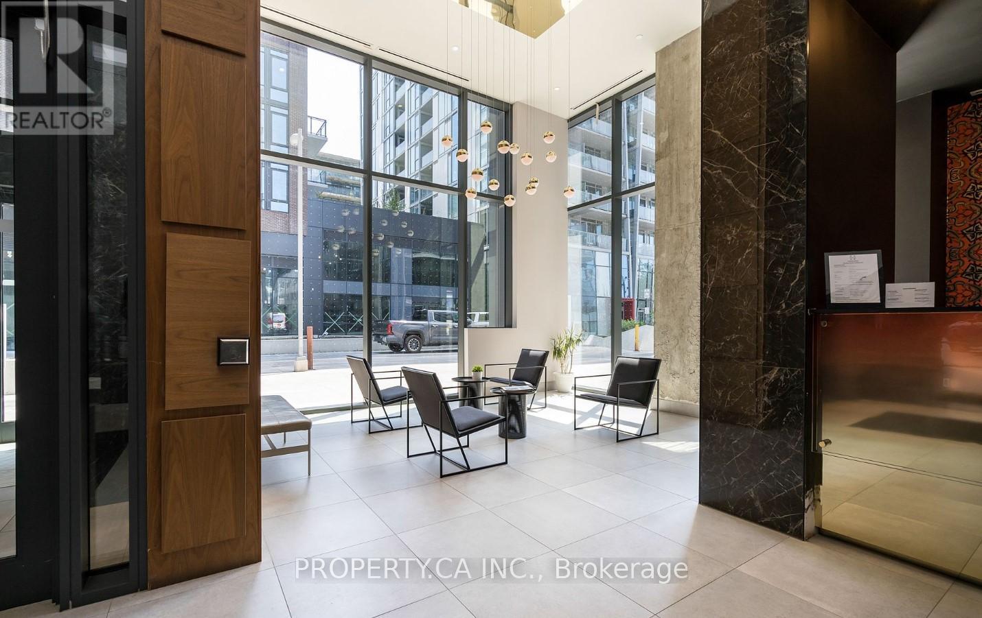 811 - 30 Baseball Place, Toronto, Ontario  M4M 0E8 - Photo 2 - E12969908