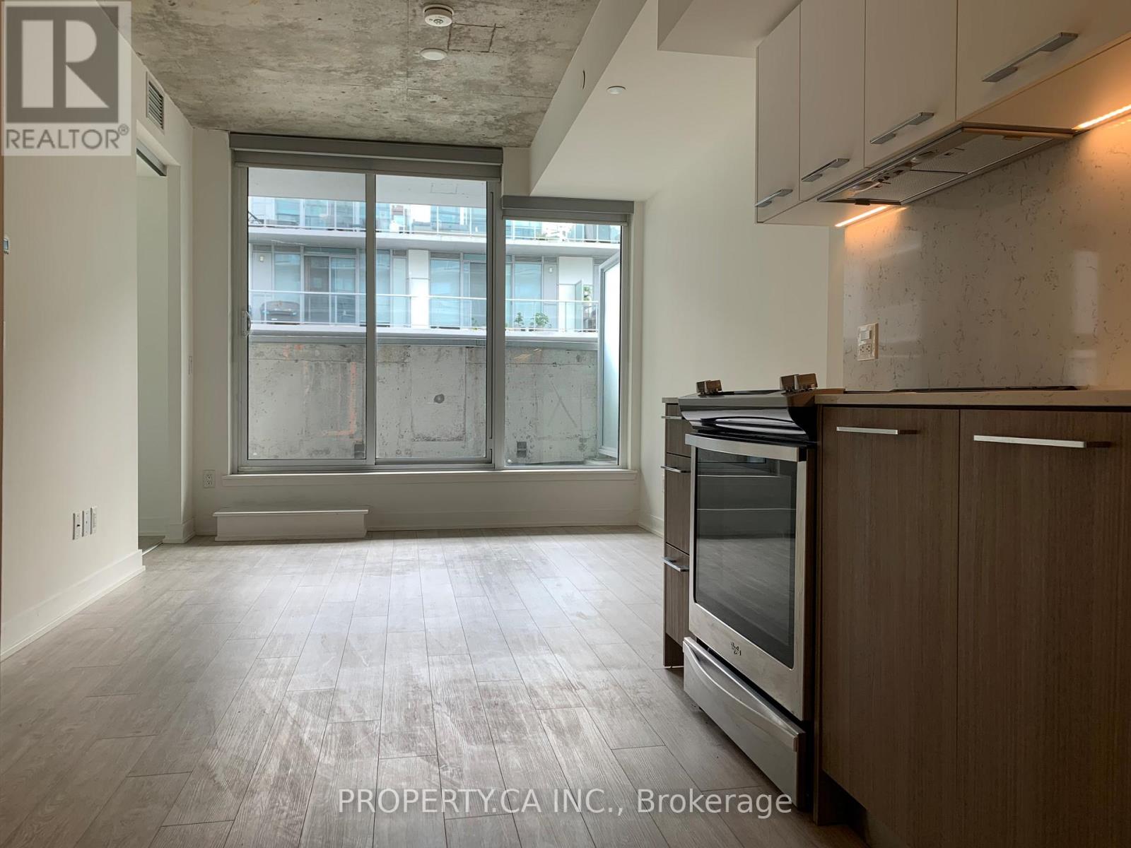 811 - 30 Baseball Place, Toronto, Ontario  M4M 0E8 - Photo 4 - E12969908