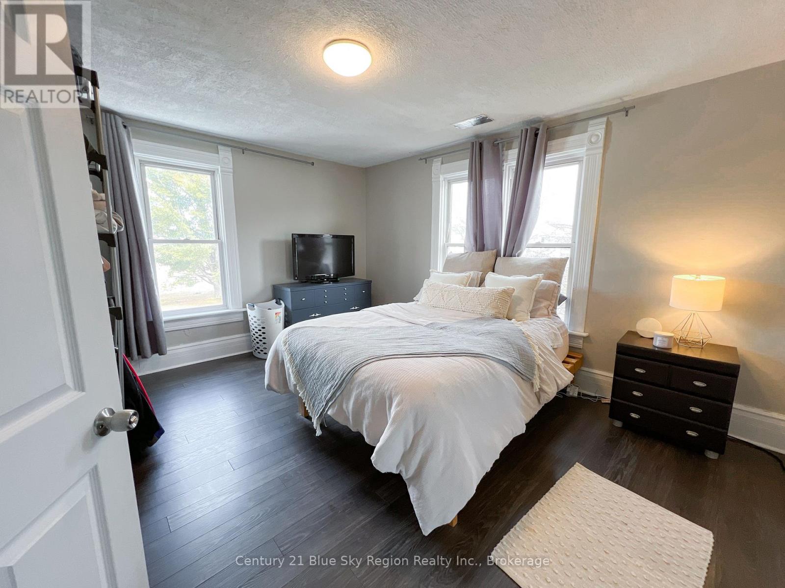 211 Edward Street S, Powassan, Ontario  P0H 1Z0 - Photo 36 - X12969784