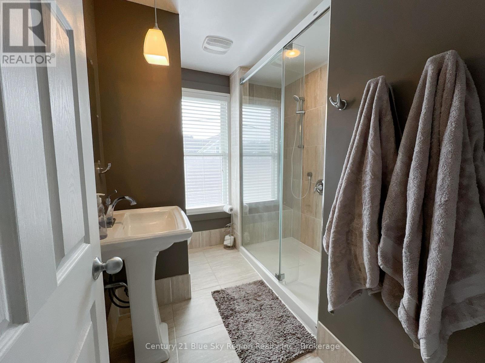 211 Edward Street S, Powassan, Ontario  P0H 1Z0 - Photo 42 - X12969784