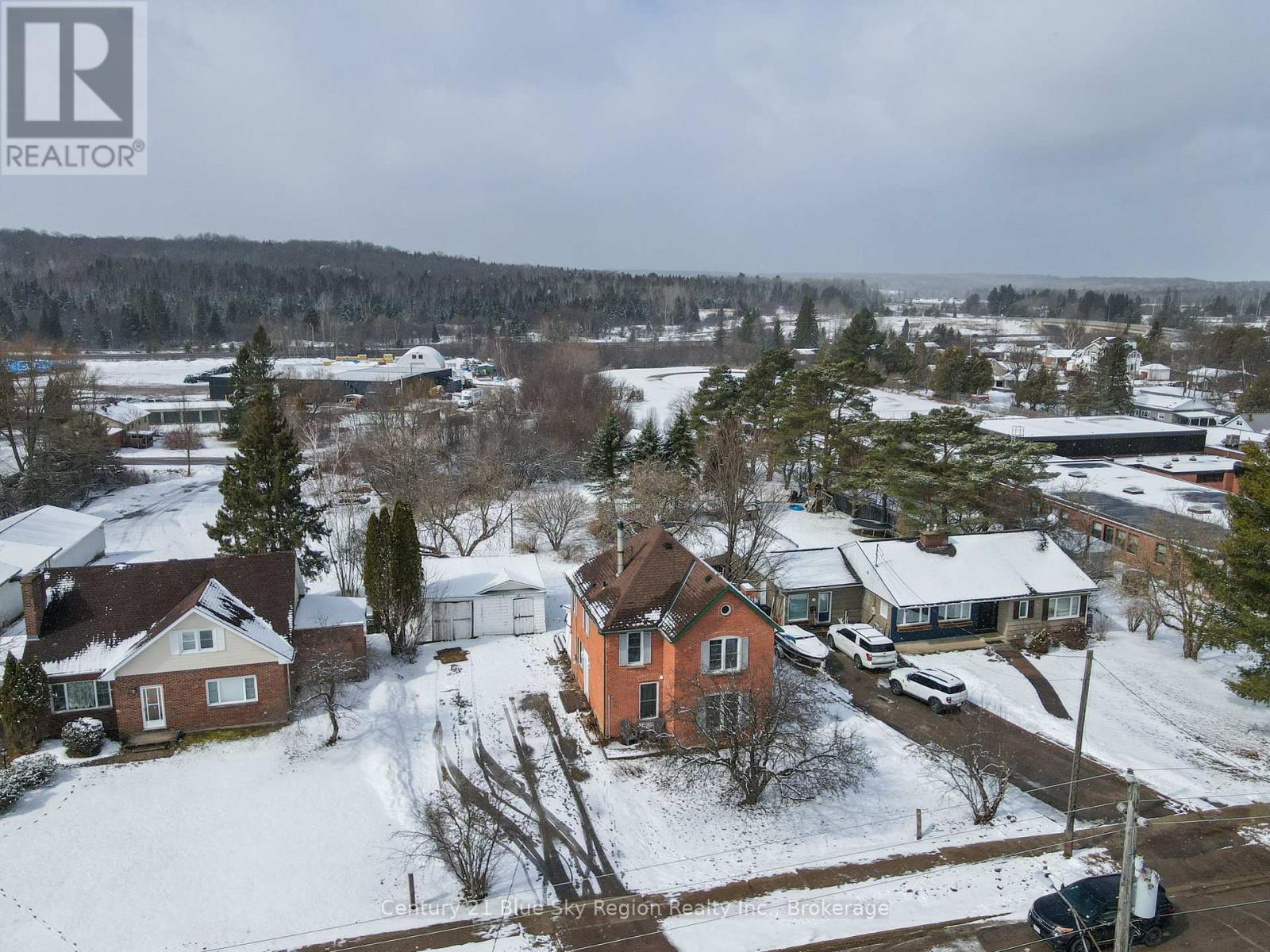 211 Edward Street S, Powassan, Ontario  P0H 1Z0 - Photo 9 - X12969784