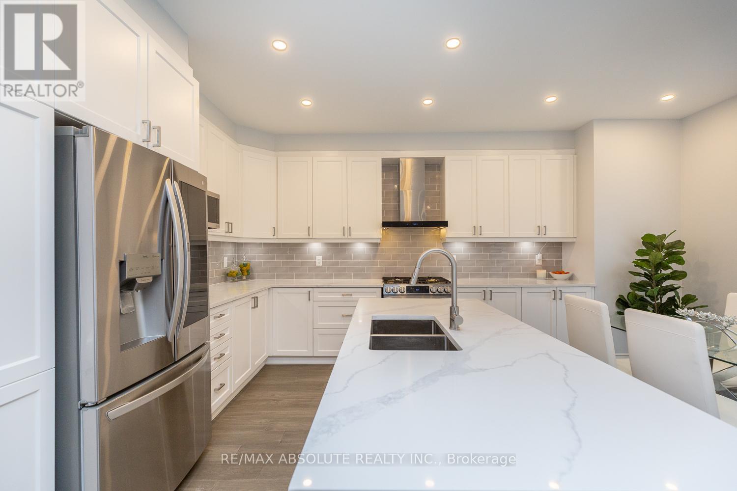 1019 Apolune Street, Ottawa, Ontario  K2J 6N8 - Photo 17 - X12962678