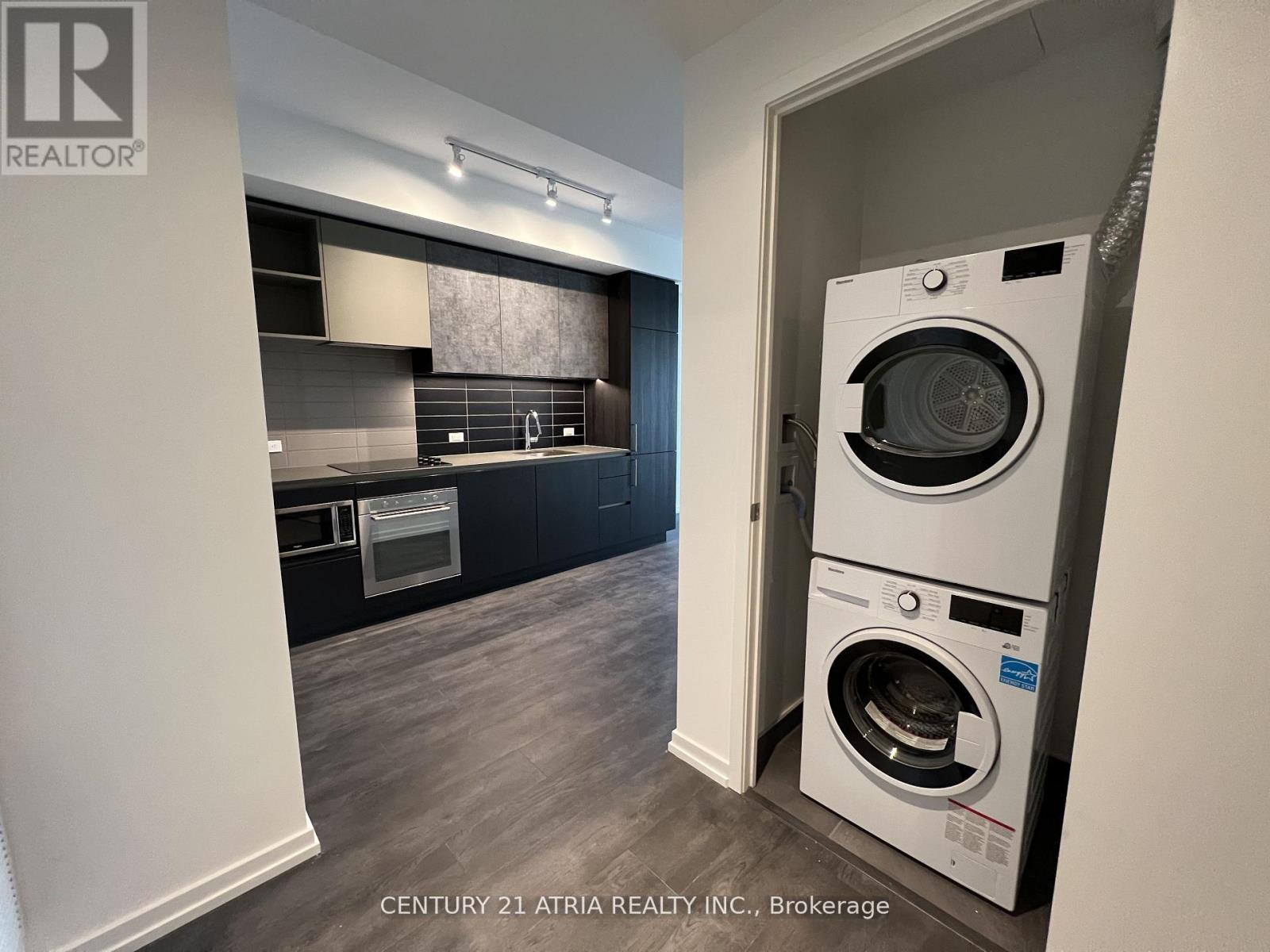 1008 - 7890 Jane Street, Vaughan, Ontario  L4K 0K9 - Photo 6 - N12925448