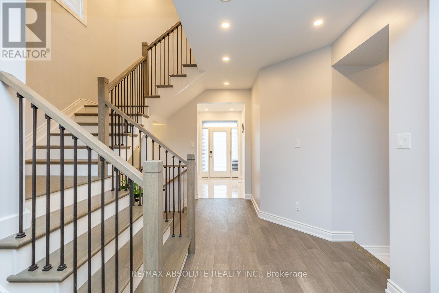 1019 Apolune Street, Ottawa, Ontario  K2J 6N8 - Photo 3 - X12962678