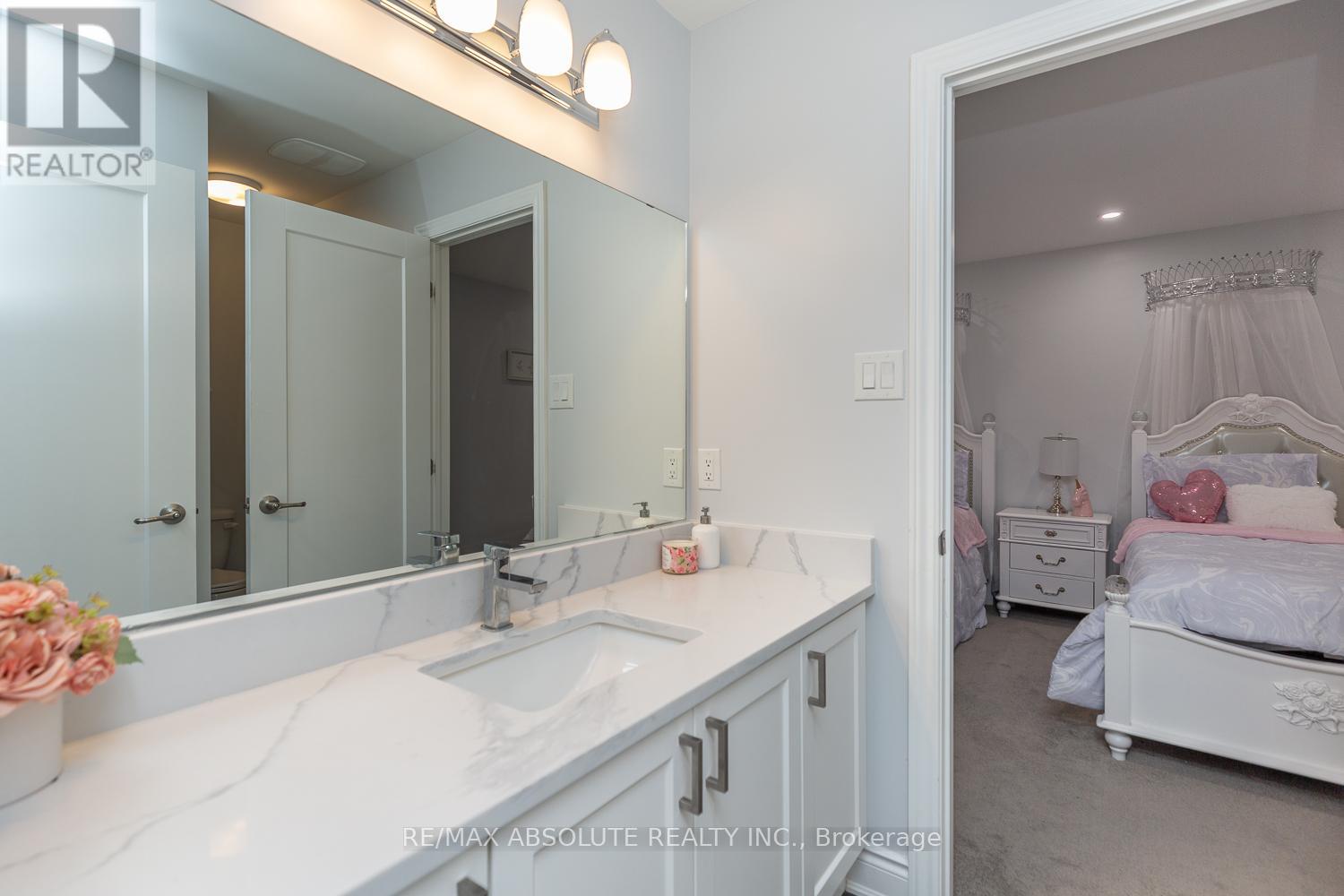 1019 Apolune Street, Ottawa, Ontario  K2J 6N8 - Photo 35 - X12962678