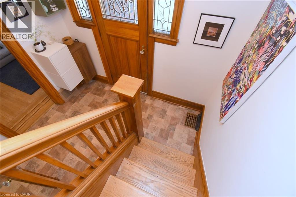 95 Huxley Avenue S, Hamilton, Ontario  L8K 2P7 - Photo 5 - 40818508