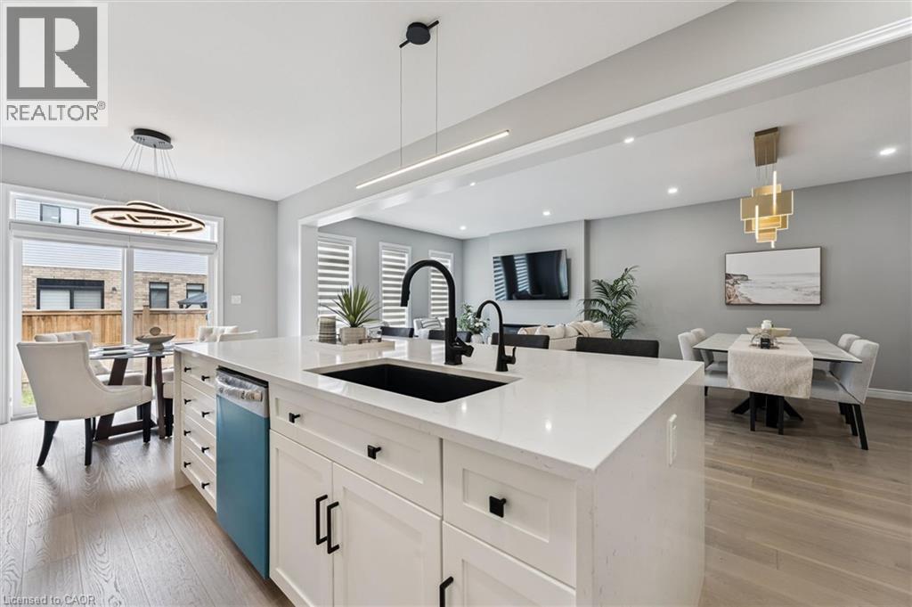 628 Florencedale Crescent, Kitchener, Ontario  N2R 0N4 - Photo 16 - 40818252