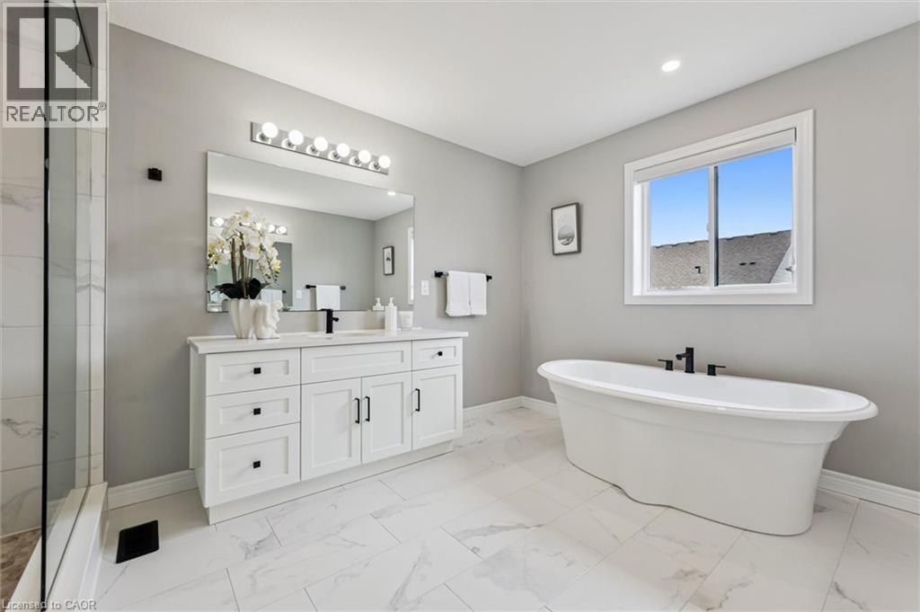 628 Florencedale Crescent, Kitchener, Ontario  N2R 0N4 - Photo 32 - 40818252