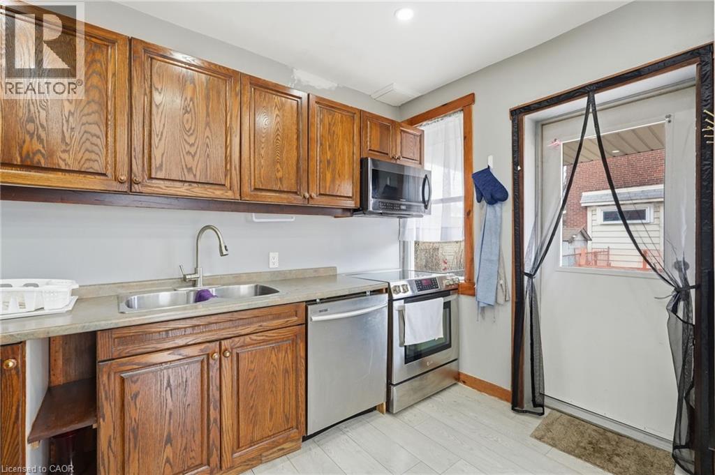 570 Cannon Street E, Hamilton, Ontario  L8L 2G4 - Photo 14 - 40818234