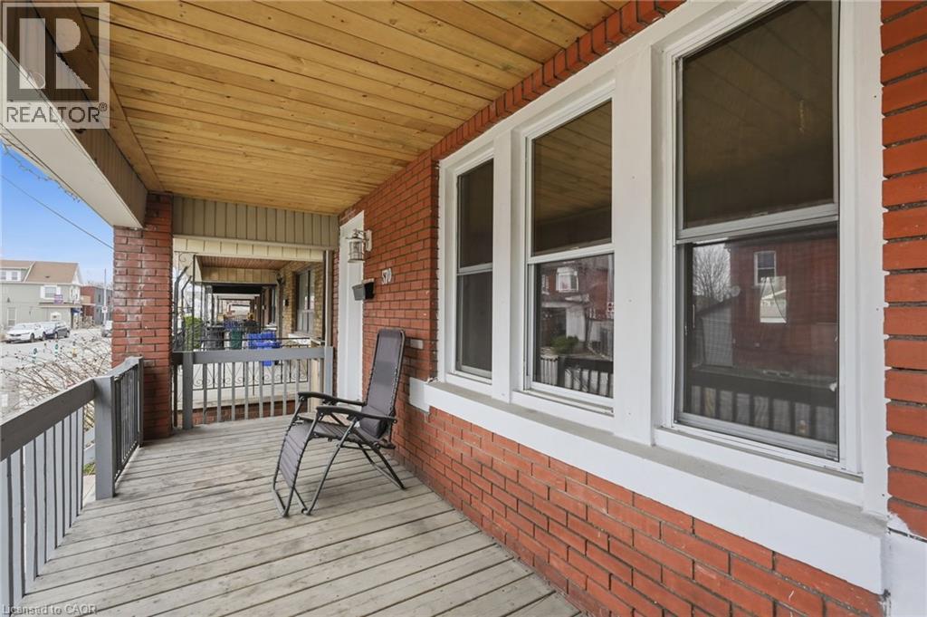 570 Cannon Street E, Hamilton, Ontario  L8L 2G4 - Photo 2 - 40818234