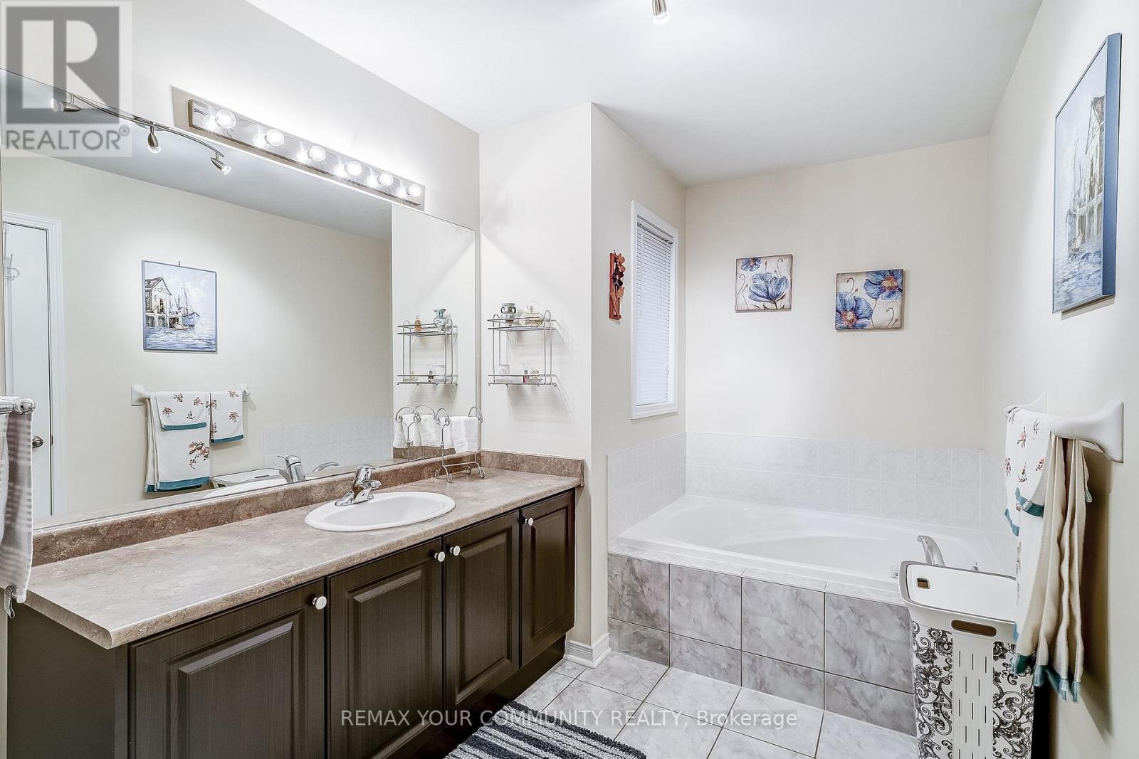 18 Muscadel Road, Vaughan, Ontario  L4H 3L8 - Photo 13 - N12969512