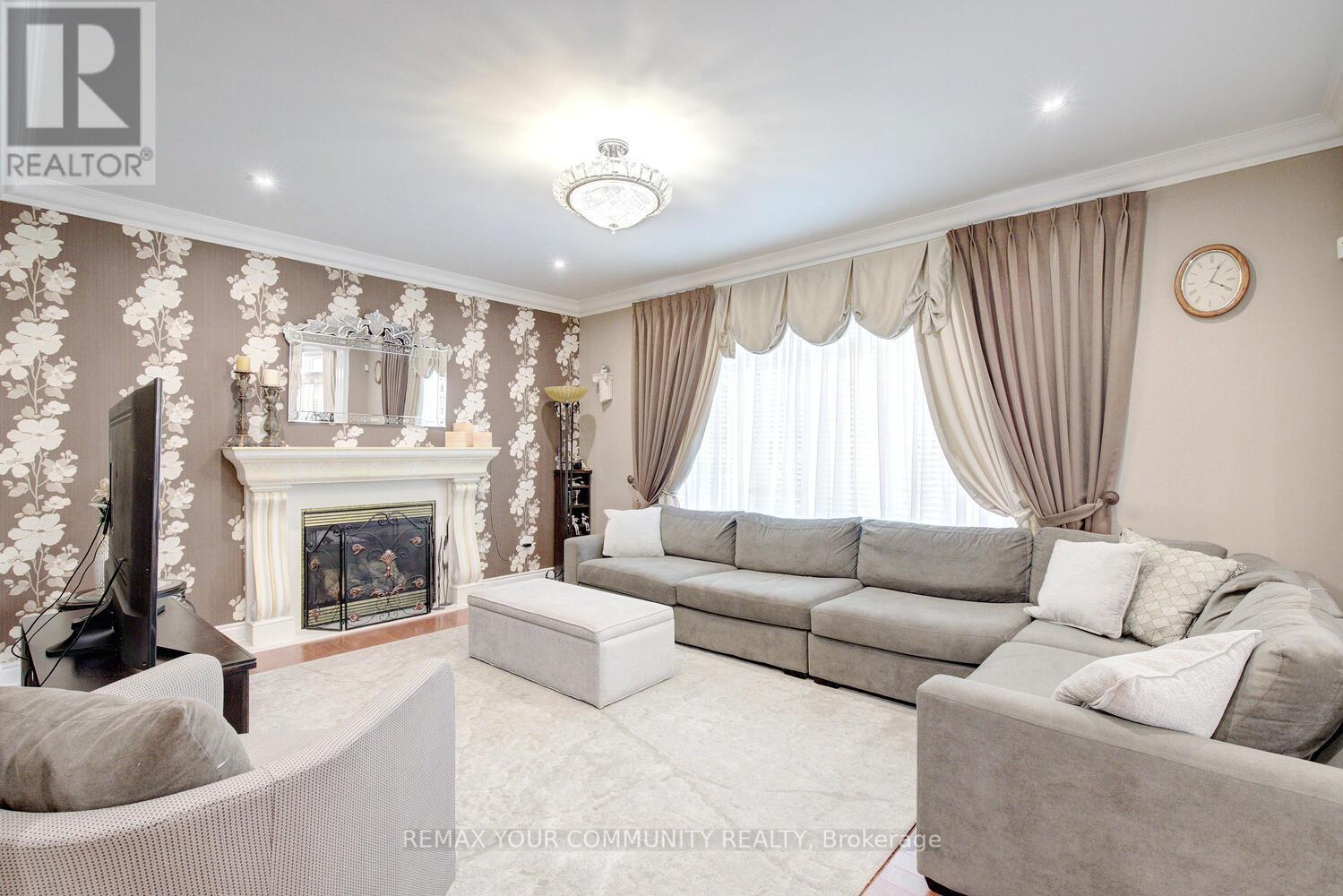 58 Michael Fisher Avenue, Vaughan, Ontario  L6A 0K9 - Photo 19 - N12969516